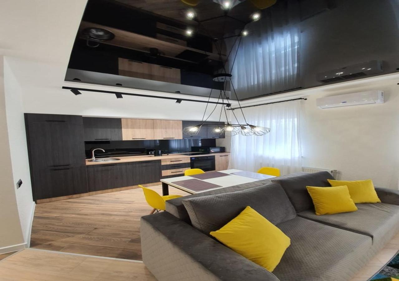 New Lux Apartment 2020 Kharkiv Exterior photo